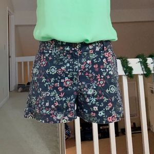 Flower Khaki Shorts